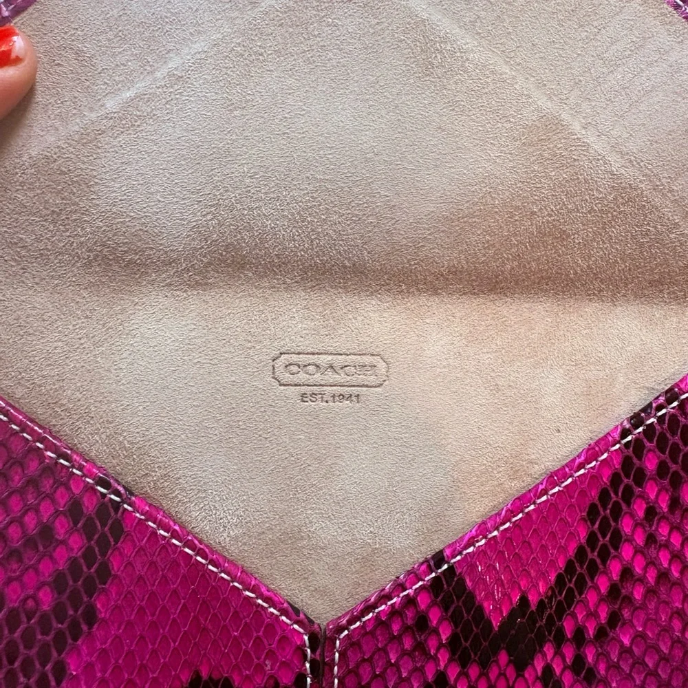 Coach Fuchsia Pink real Snakeskin Envelope Clutch - Picture 2 of 2